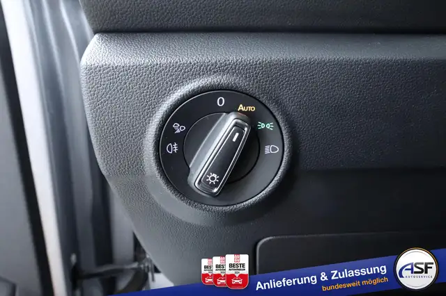 Volkswagen T-Roc view 21