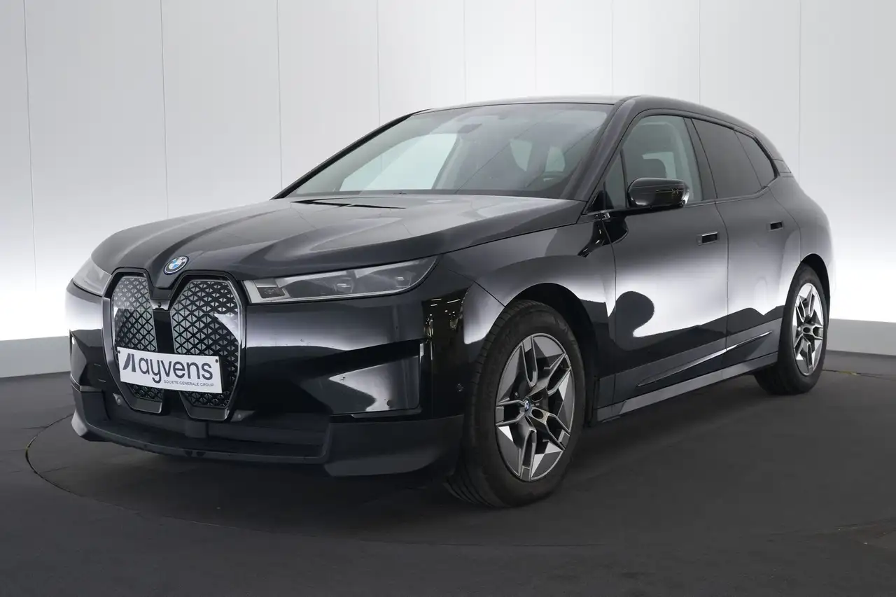 BMW iX