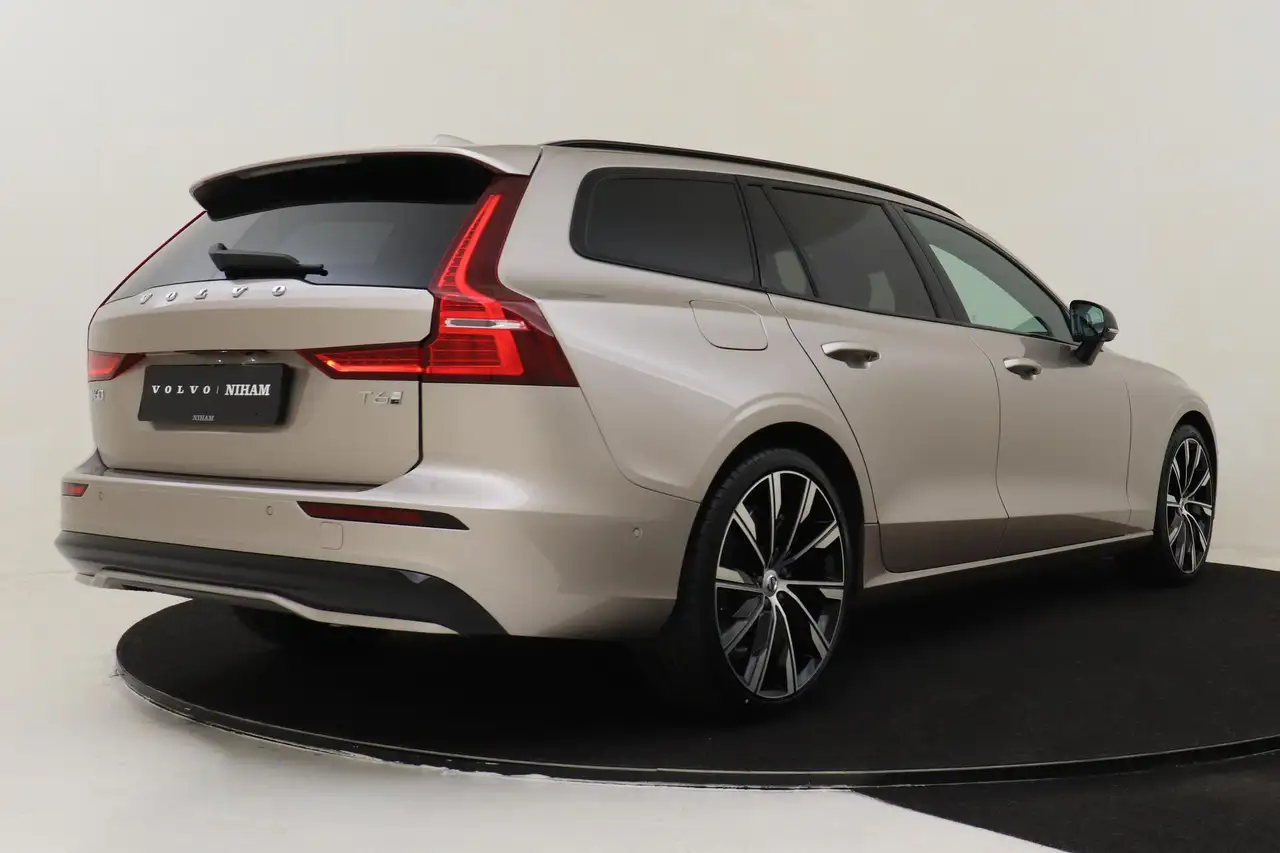 Volvo V60 2026