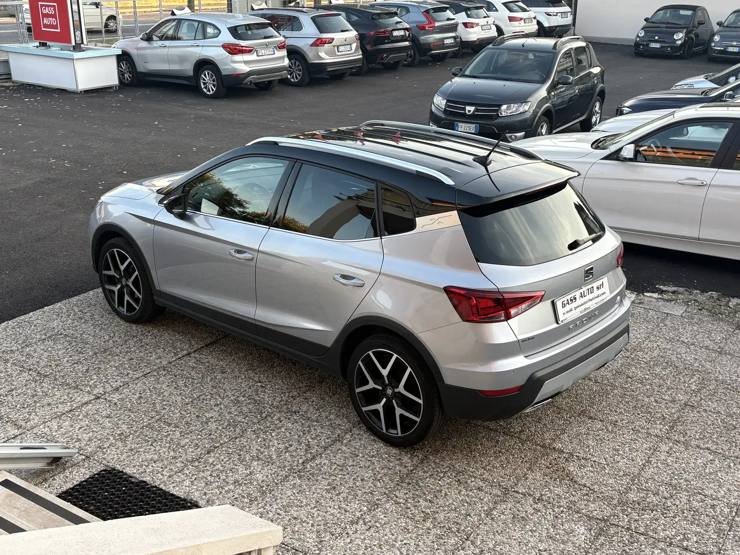 SEAT Arona 1.0 ecotsi FR 95cv Argento - 2