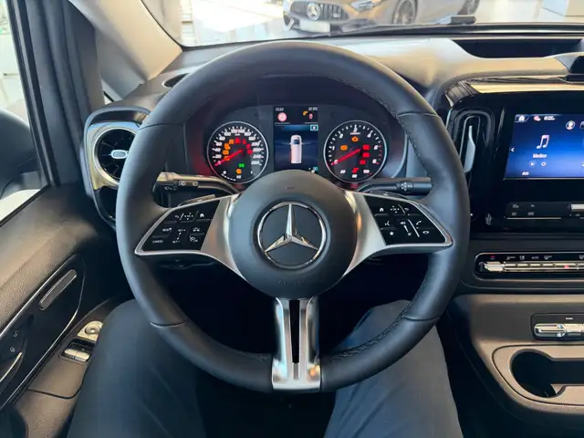 Mercedes-Benz Vito view 22