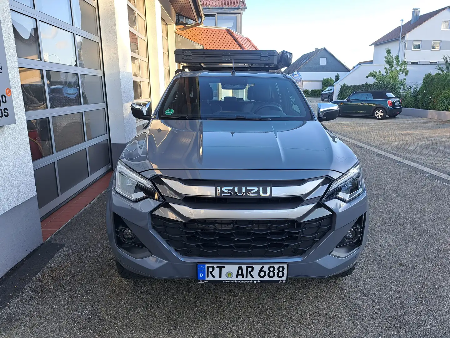 Isuzu D-Max Double Cab 4WD Autm. LSE Grau - 2