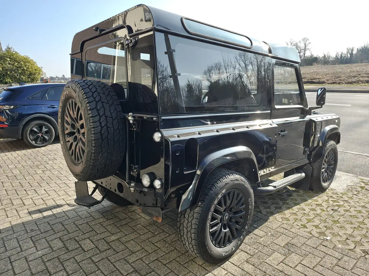 Land Rover Defender 90 2.5 td5 County SW, foto 5