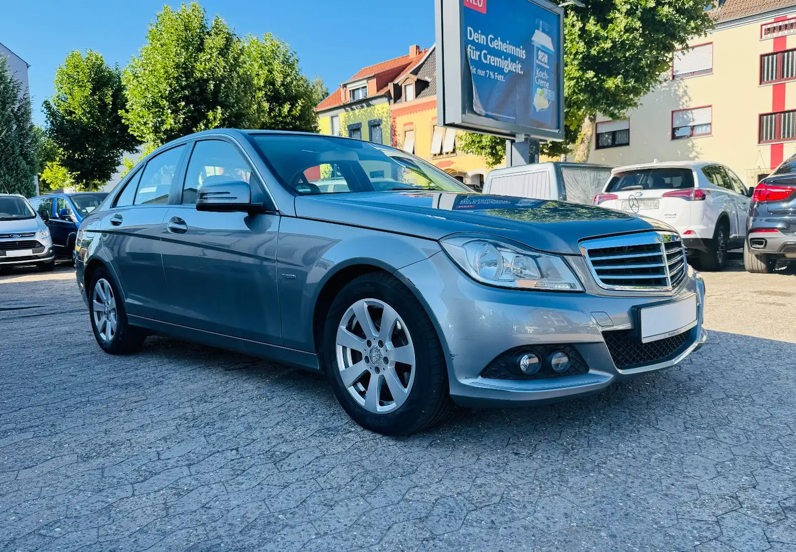 Mercedes-Benz C 180 CGI Limousine BlueEfficiency Automatik PDC Silber - 1