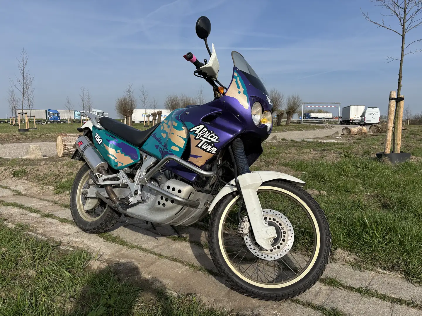 Honda XRV 750 RD07 Burdeos - 1