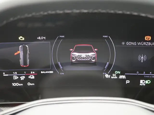 Audi Q5 view 13