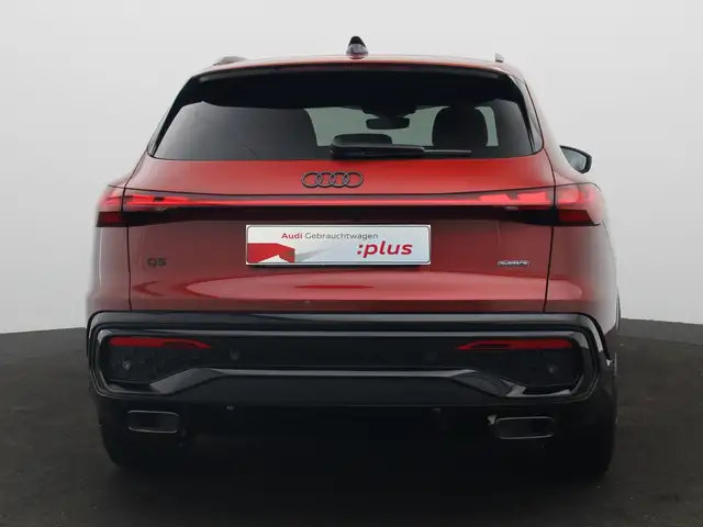 Audi Q5 view 6