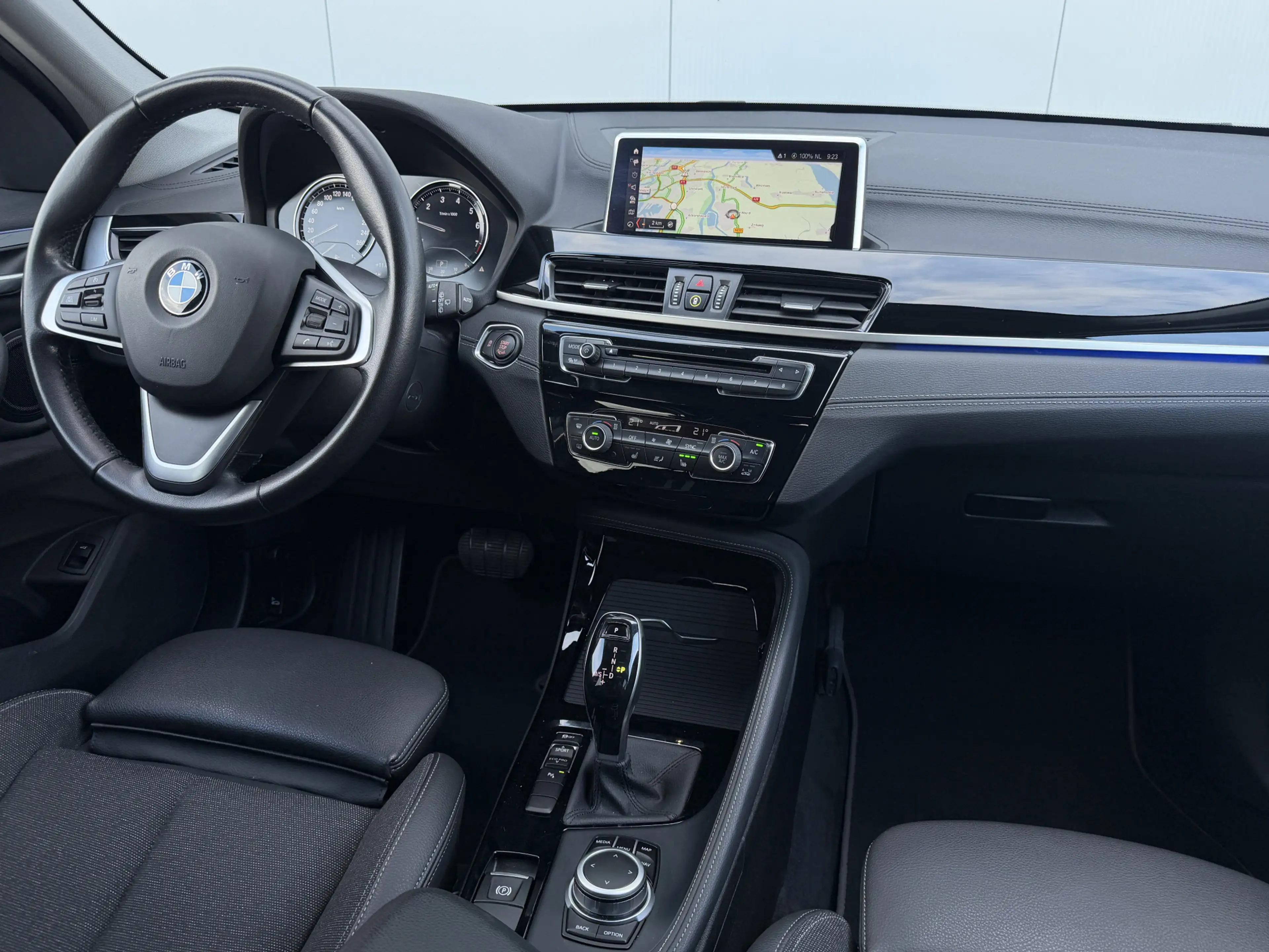 BMW X1 sDrive18i High Executive Automaat Navigatie/Trekha — photo 7