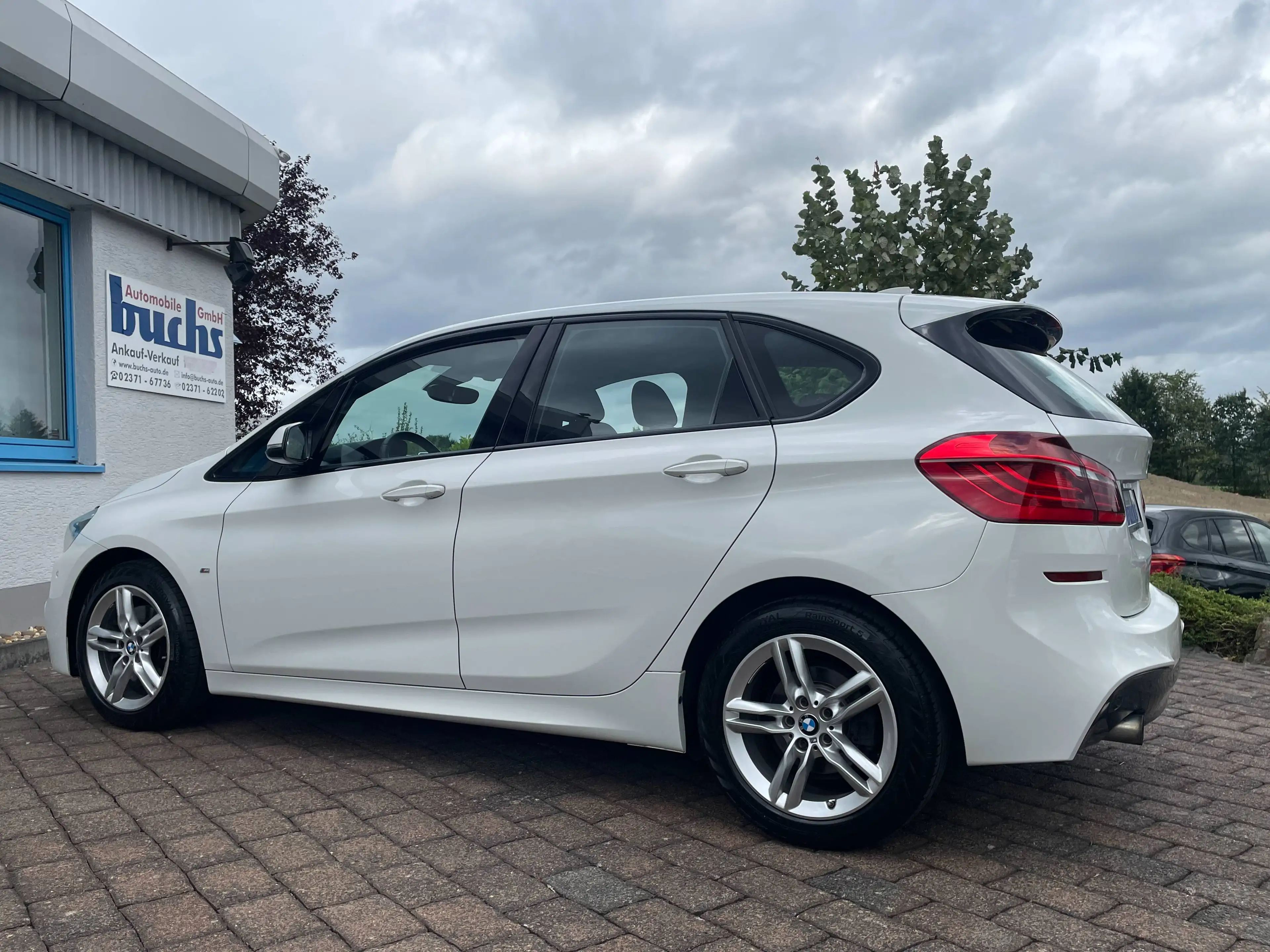 BMW 218 218i Active Tourer M Sport Navi Sitzheizung — photo 11