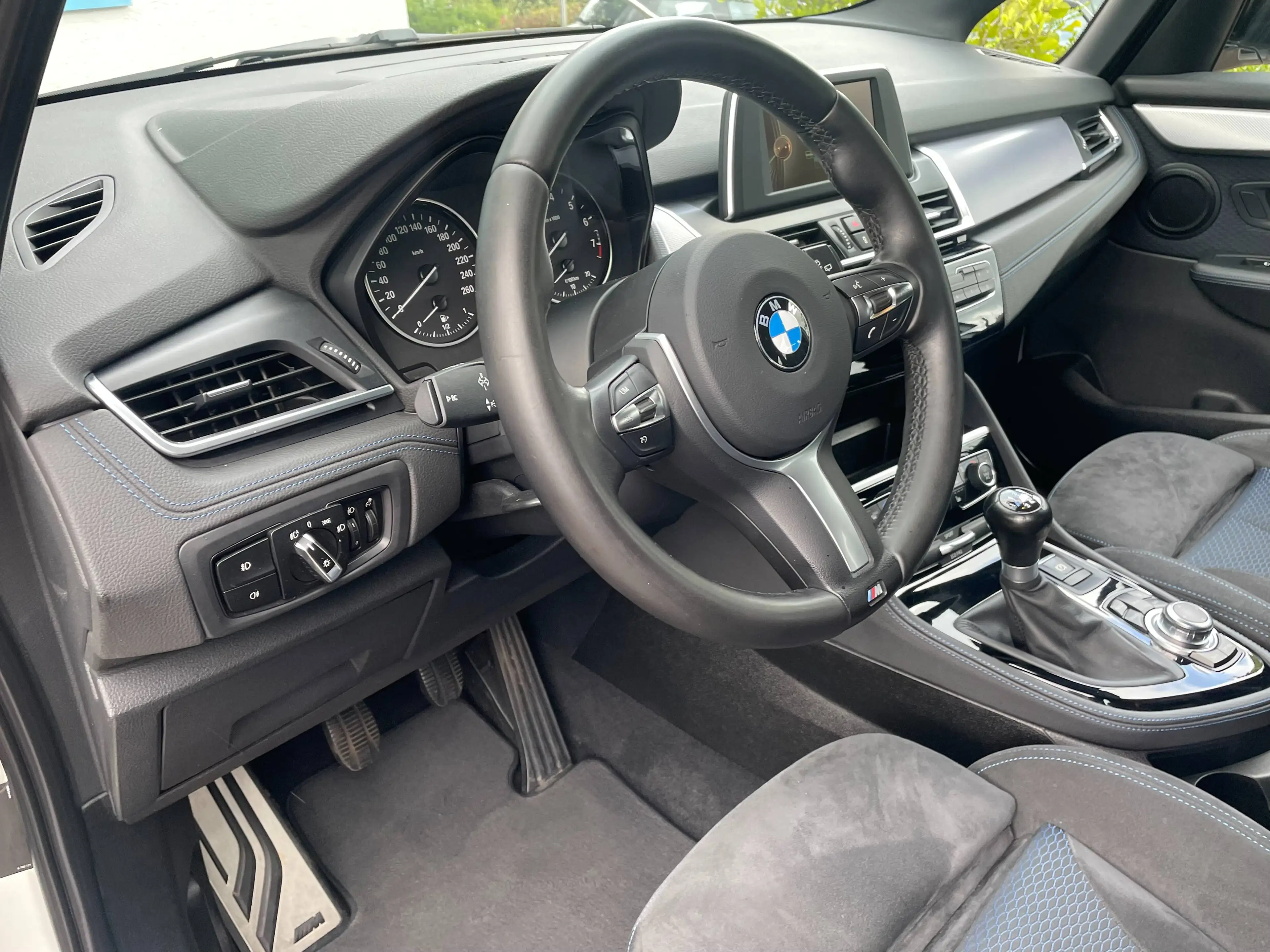 BMW 218 218i Active Tourer M Sport Navi Sitzheizung — photo 12