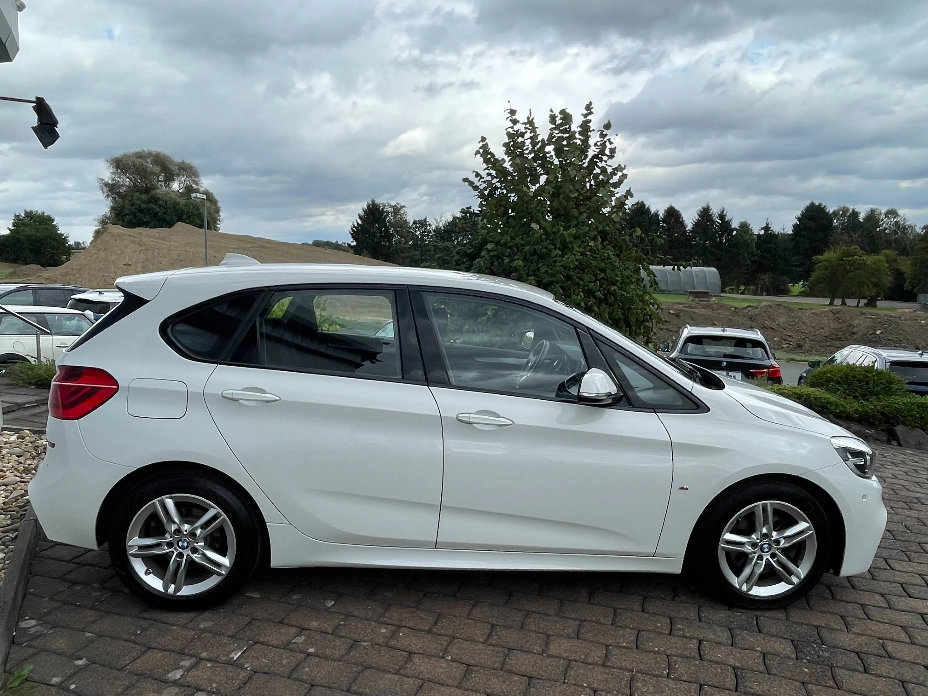 BMW 218 218i Active Tourer M Sport Navi Sitzheizung — photo 6