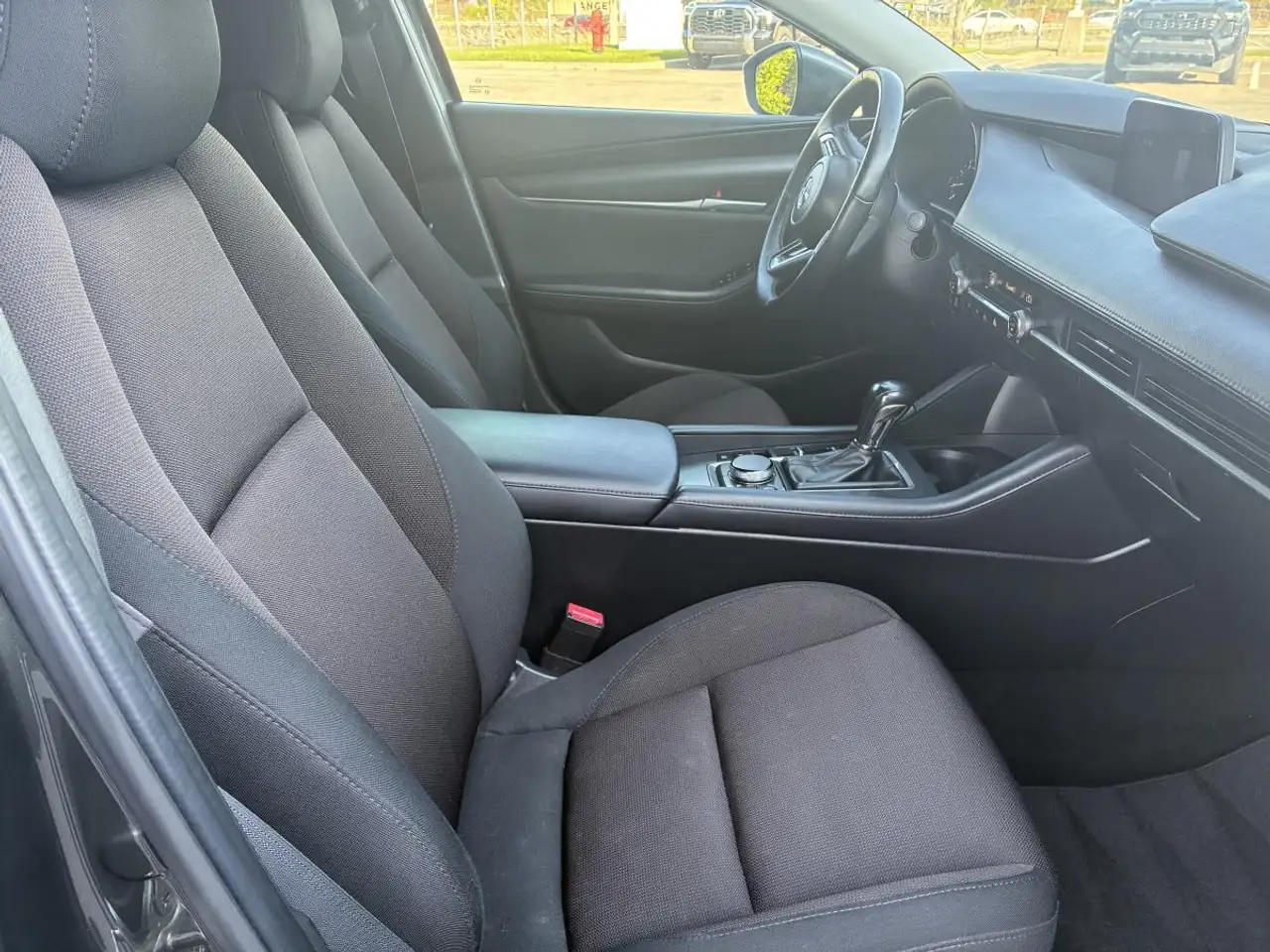 Mazda 3 снимка Mazda 3