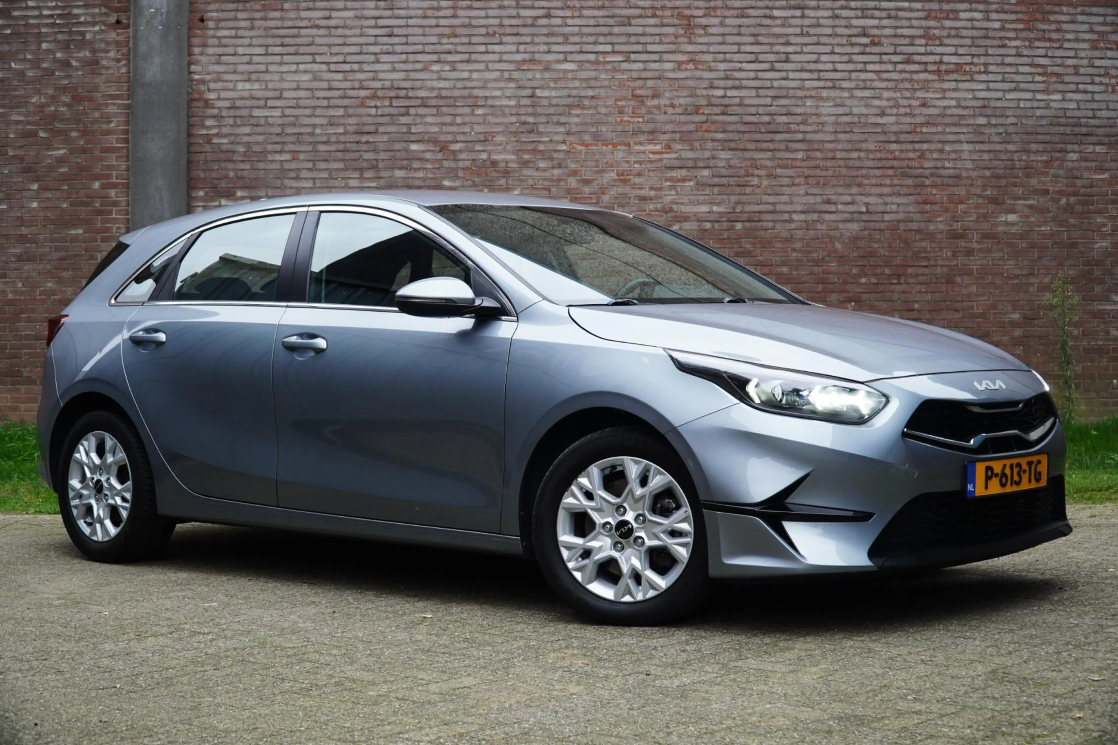 Kia Ceed / cee'd 1.0 T-GDi DynamicLine, Navigatie, A.rijcamera, Cru — photo 6