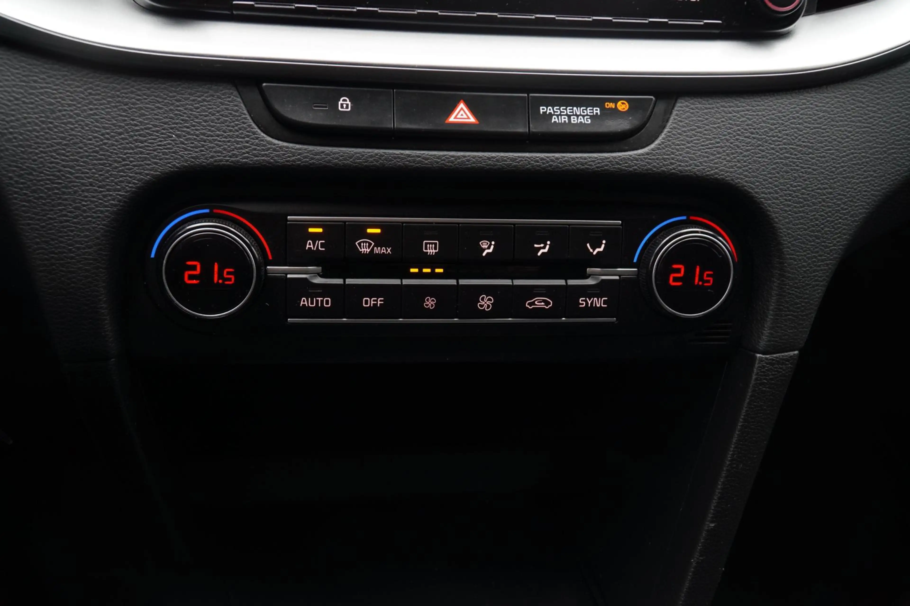 Kia Ceed / cee'd 1.0 T-GDi DynamicLine, Navigatie, A.rijcamera, Cru — photo 15