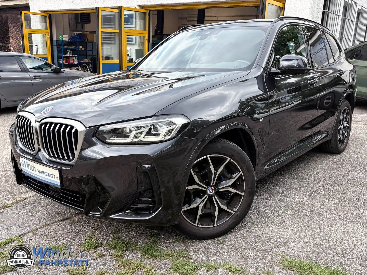 BMW X3 30d x Drive M Sport Grau - 1