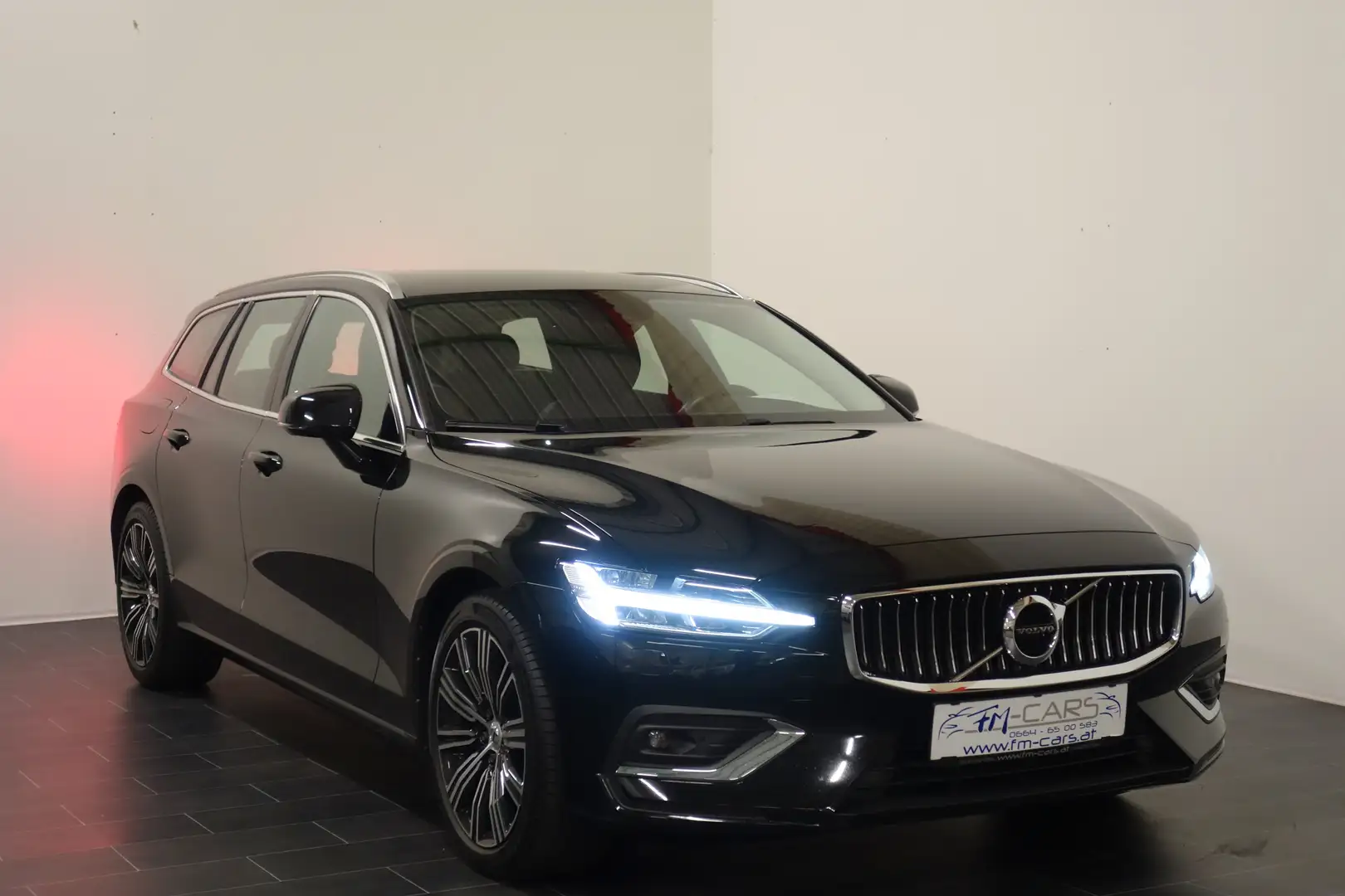 Volvo V60 D4 Inscription Geartronic *GARANTIE*TOP* Noir - 2