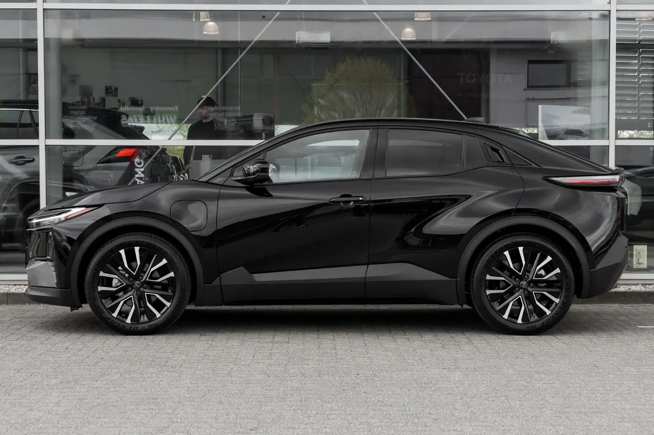 Toyota C-HR 2026 — фото 9