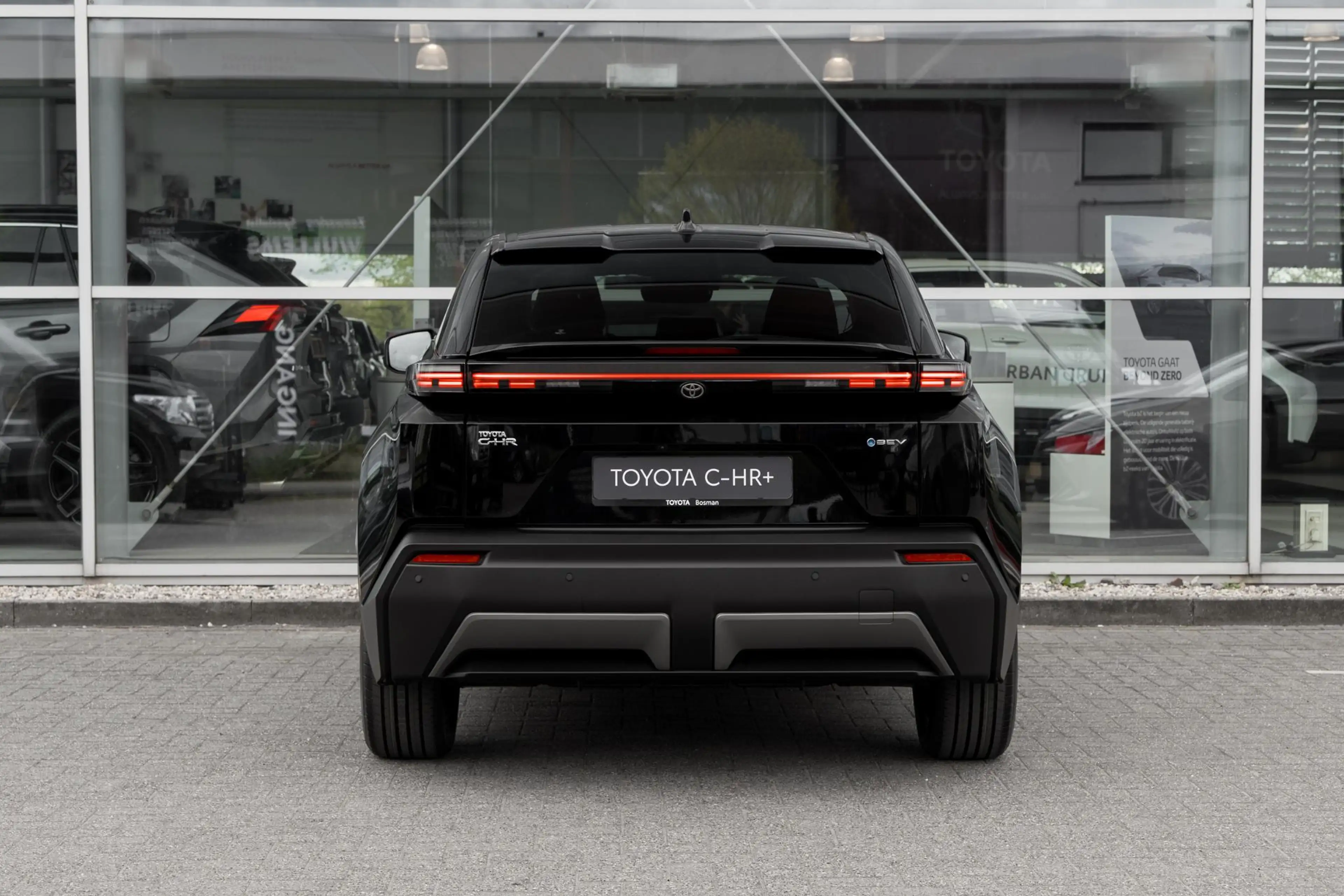 Toyota C-HR+ First Edition 77 kWh — photo 15