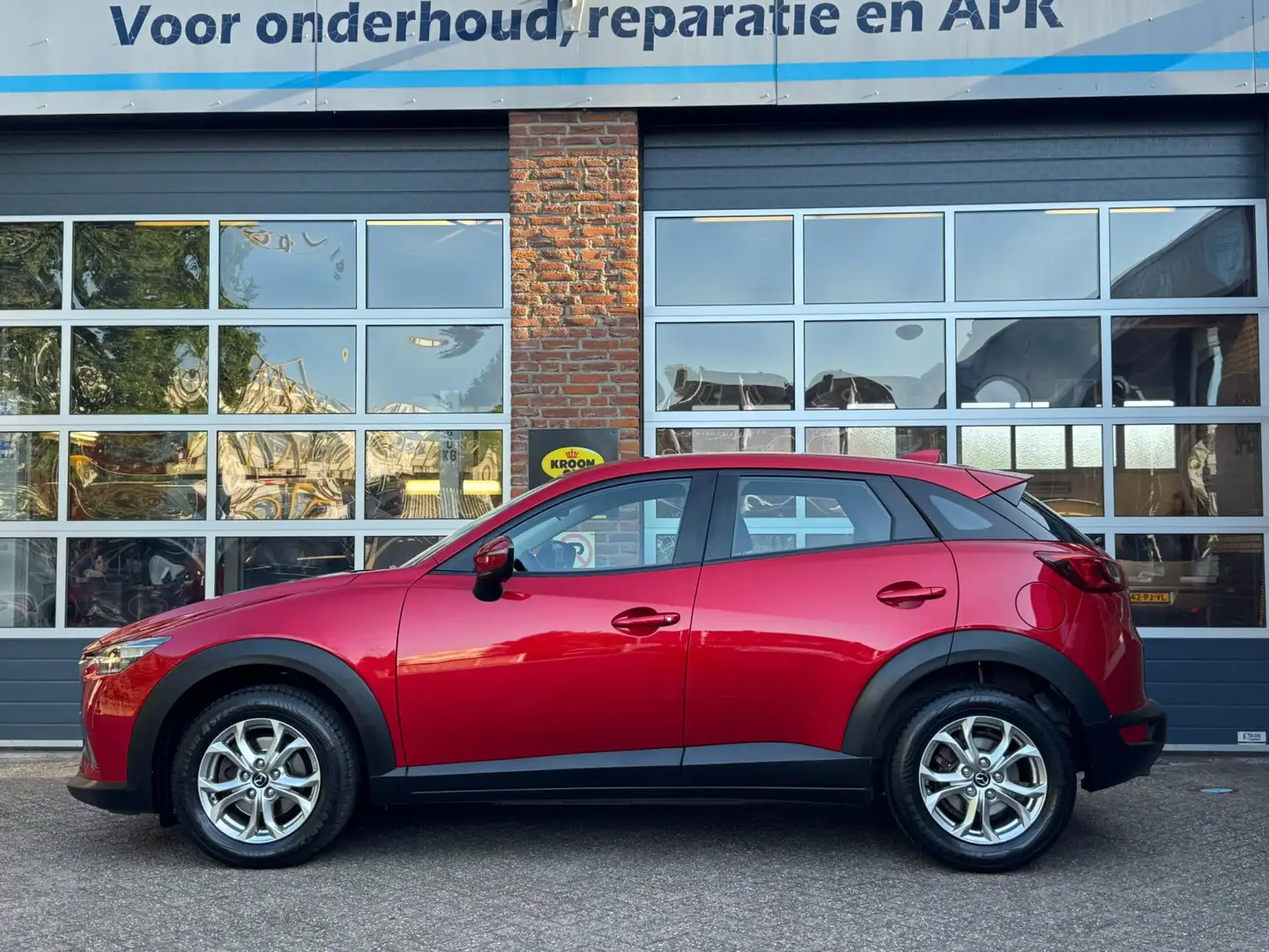 Mazda CX-3 2.0 SkyActiv-G 120 SkyLease+, Navi, Cruise, LM Rood - 2