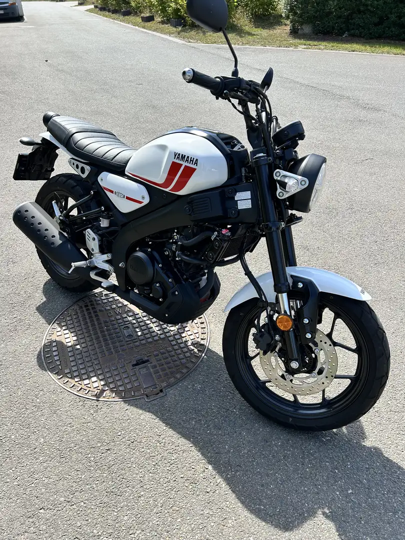Yamaha XSR 125 Fehér - 1