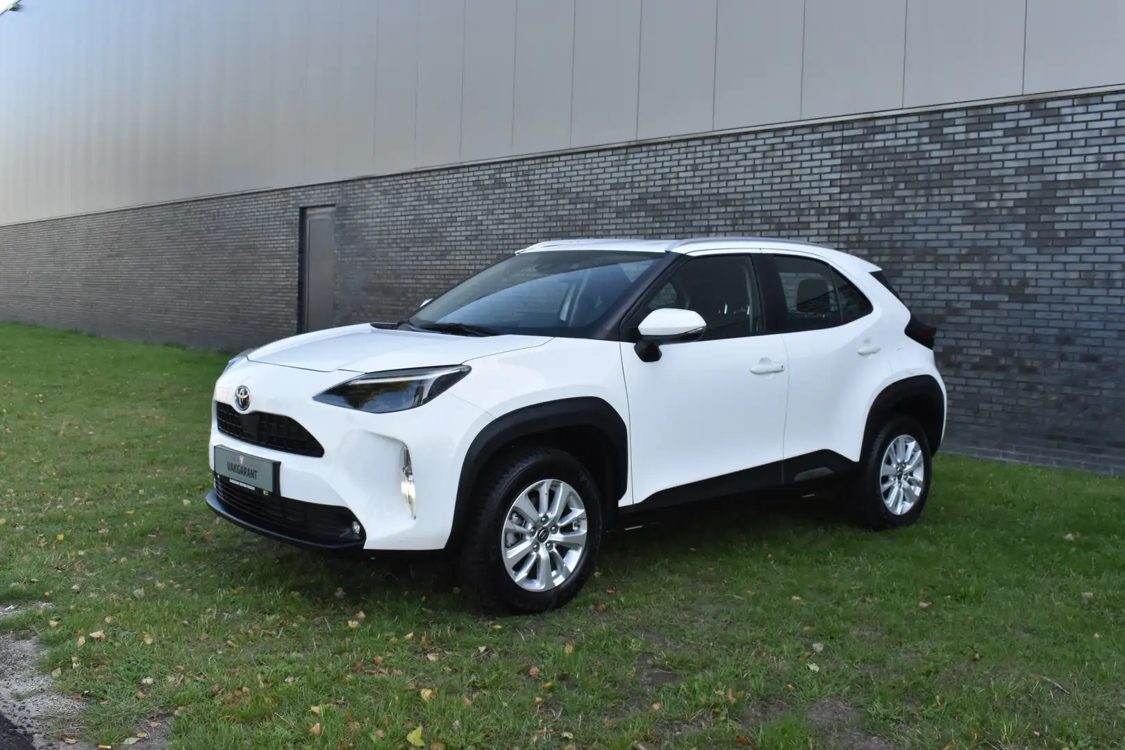 Toyota Yaris Cross 1.5 Hybrid Comfort Automaat Hoge zit Blanc - 2
