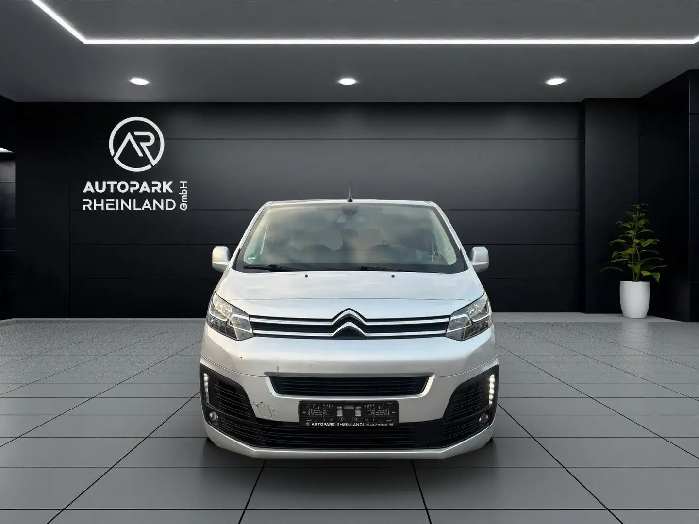 Citroen Jumpy Kombi XL*SpaceTourer *8-Sitze* Grau - 2