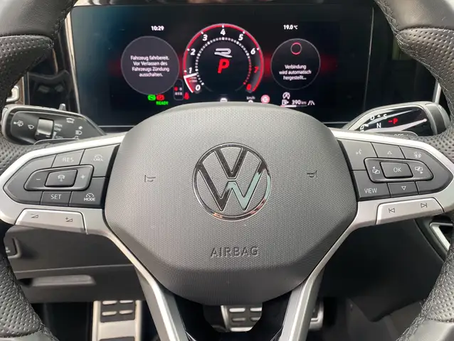 Volkswagen Tiguan view 10
