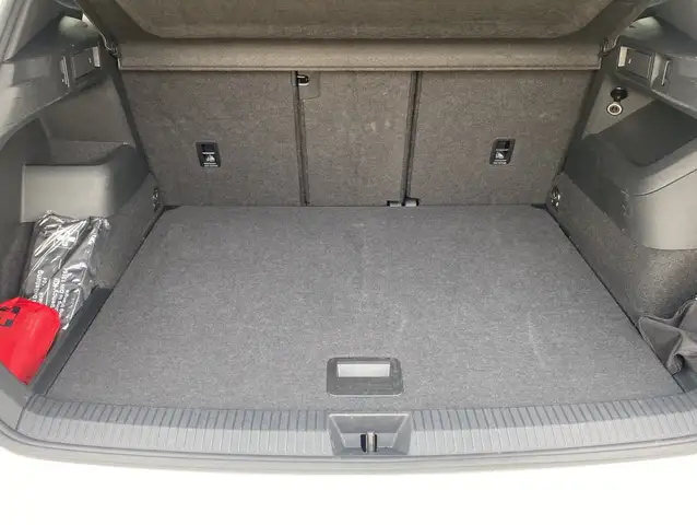 Volkswagen Tiguan view 16