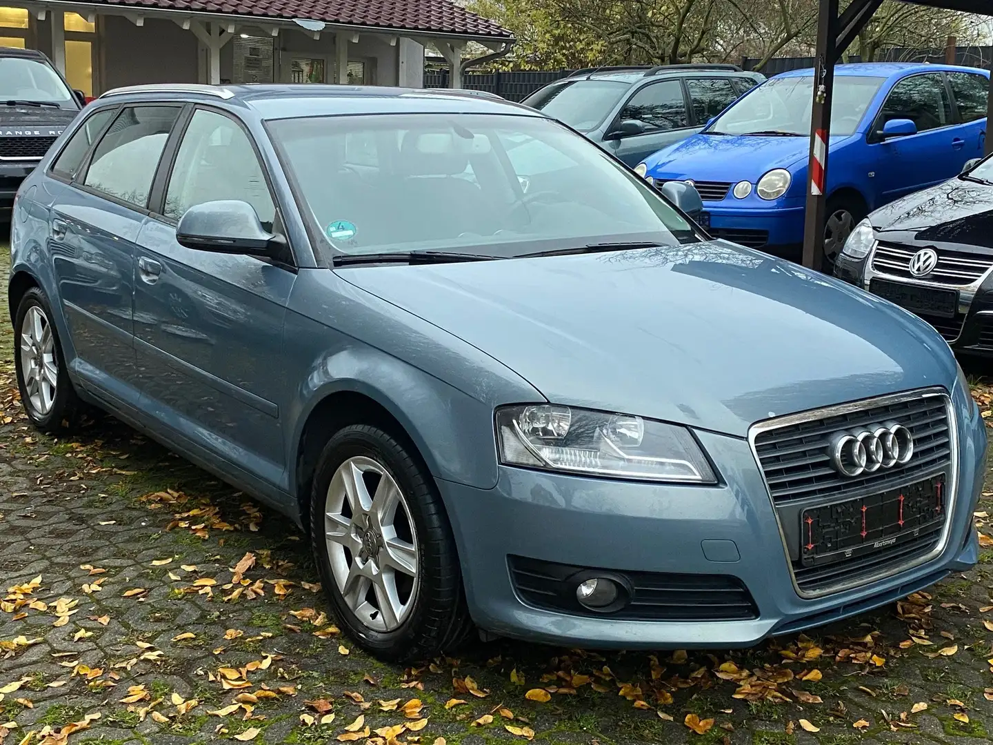 Audi A3 1.6 TDI Attraction Bleu - 2