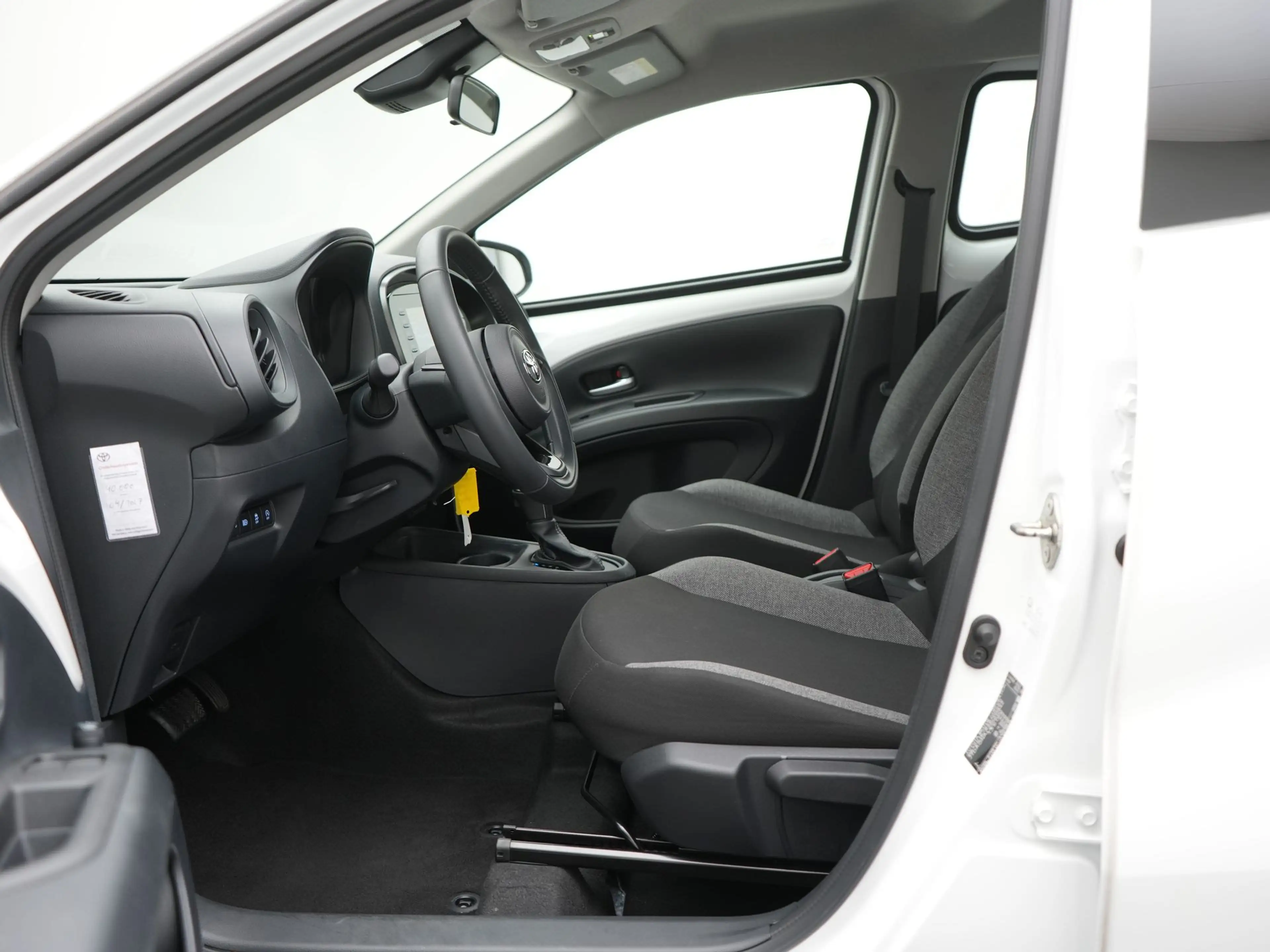 Toyota Aygo X 1.0 VVT-i S-CVT Play | NL Auto | Dealer Onderhoude — photo 8