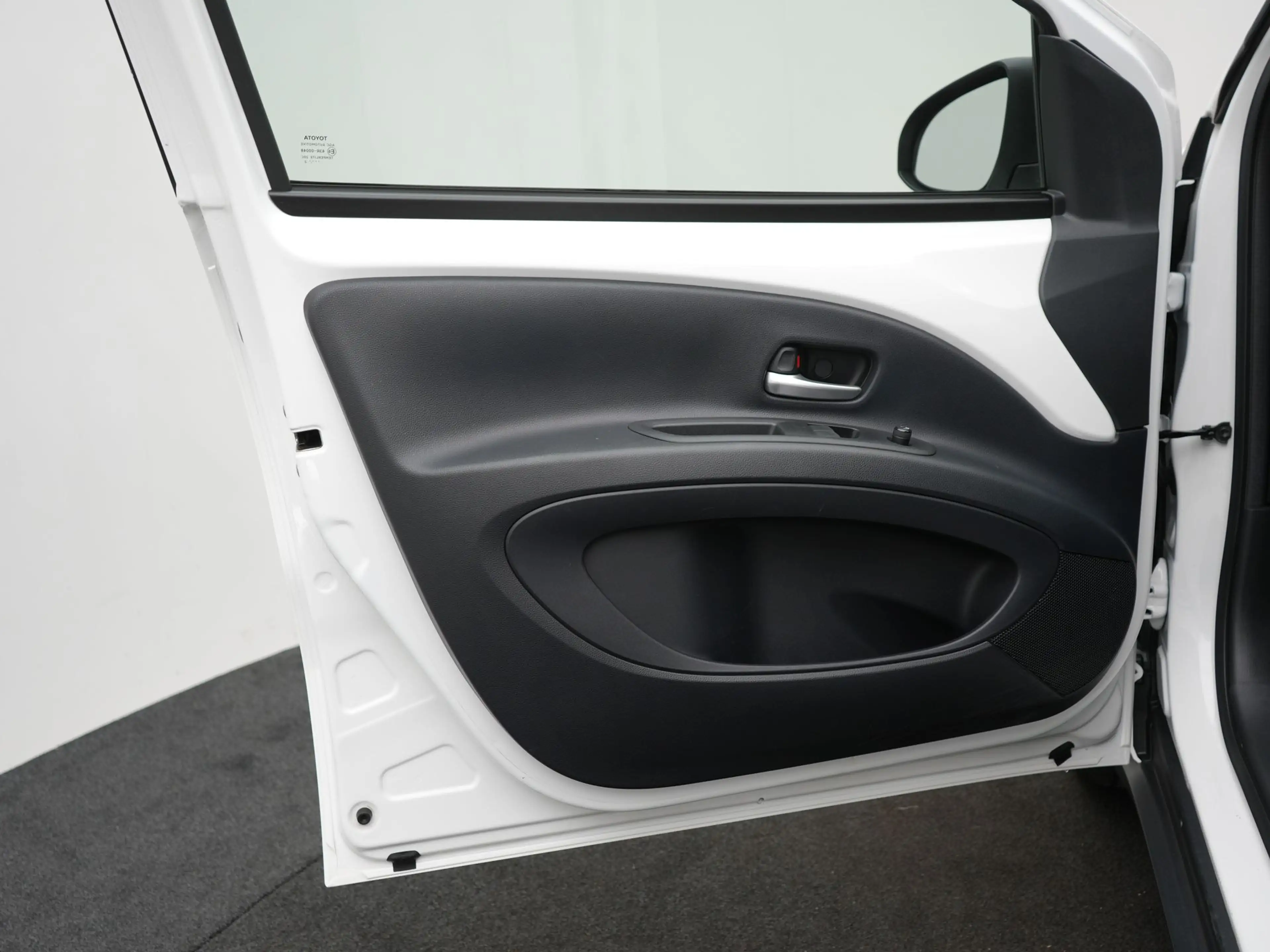 Toyota Aygo X 1.0 VVT-i S-CVT Play | NL Auto | Dealer Onderhoude — photo 6