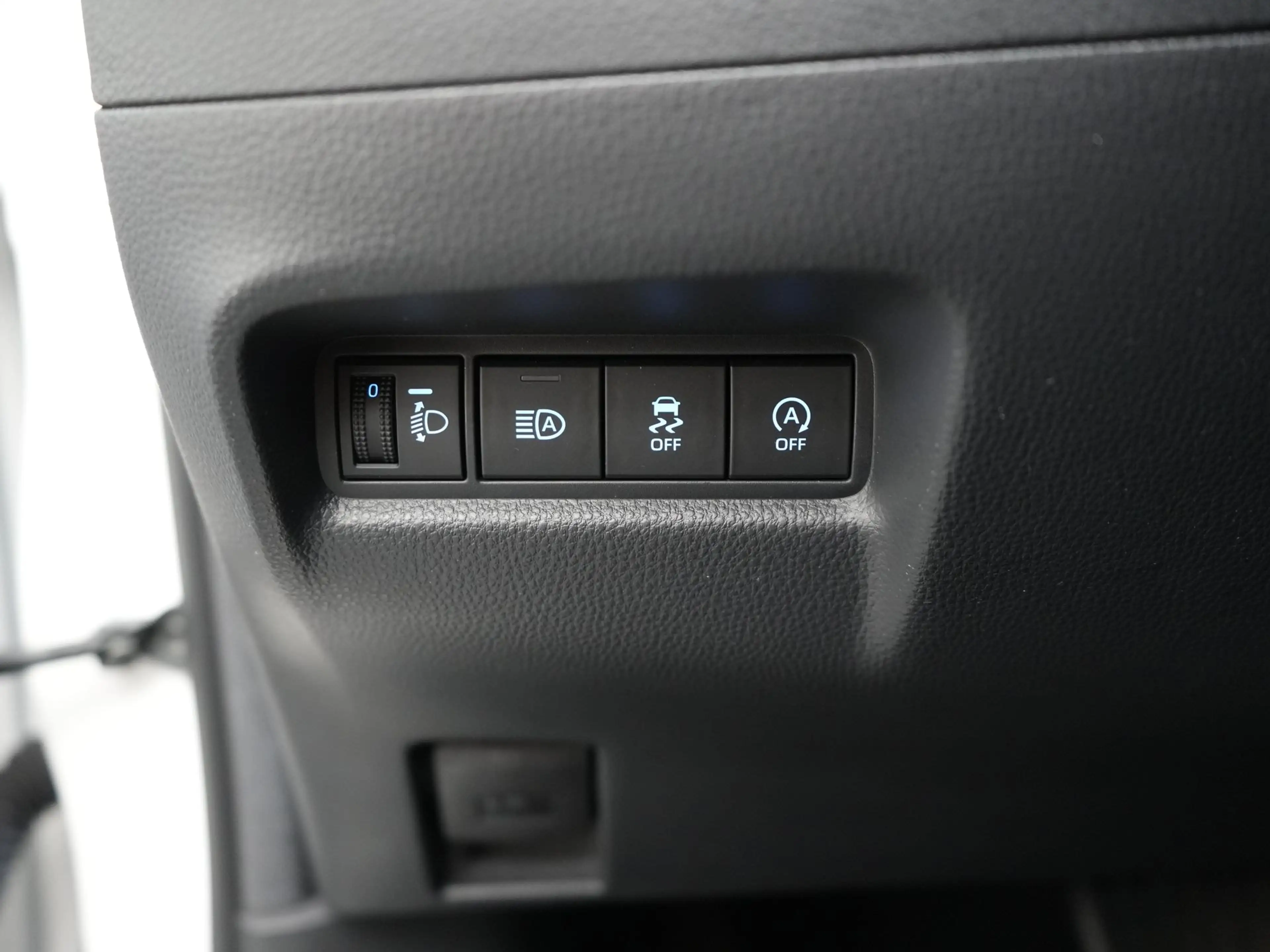 Toyota Aygo X 1.0 VVT-i S-CVT Play | NL Auto | Dealer Onderhoude — photo 9