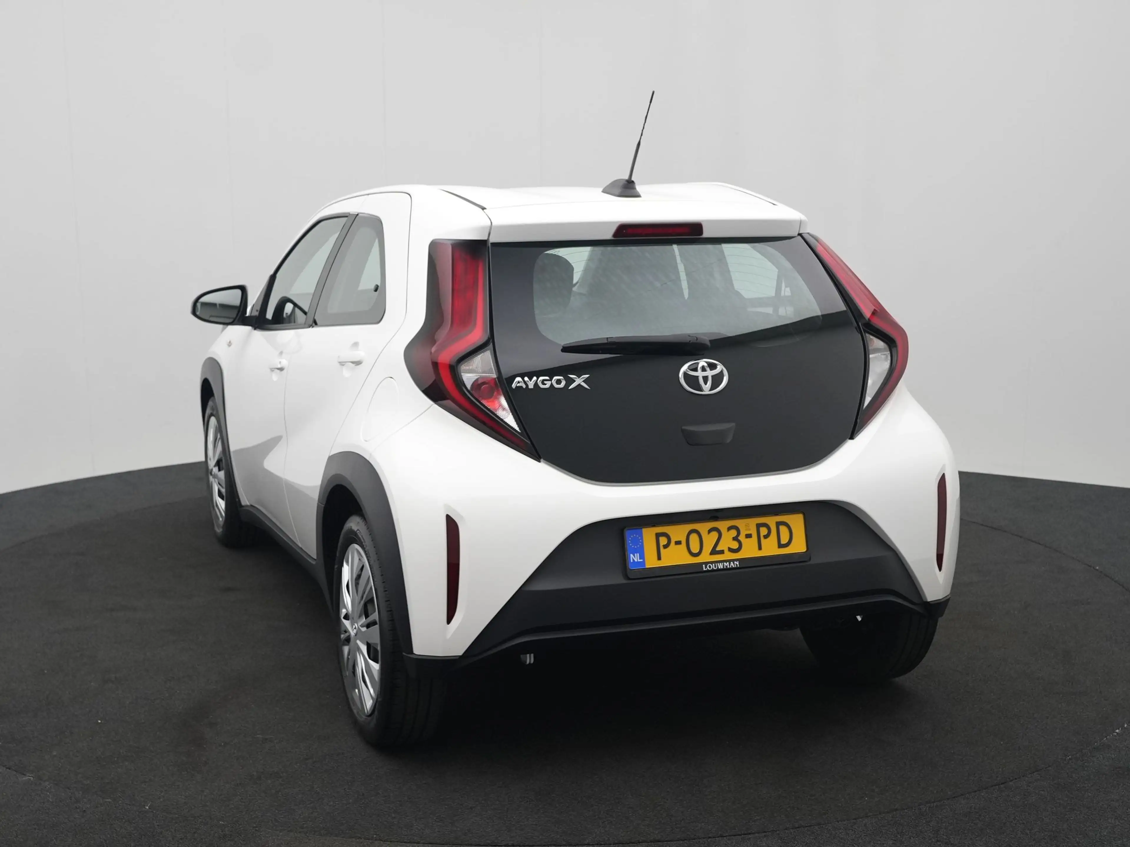 Toyota Aygo X 1.0 VVT-i S-CVT Play | NL Auto | Dealer Onderhoude — photo 12