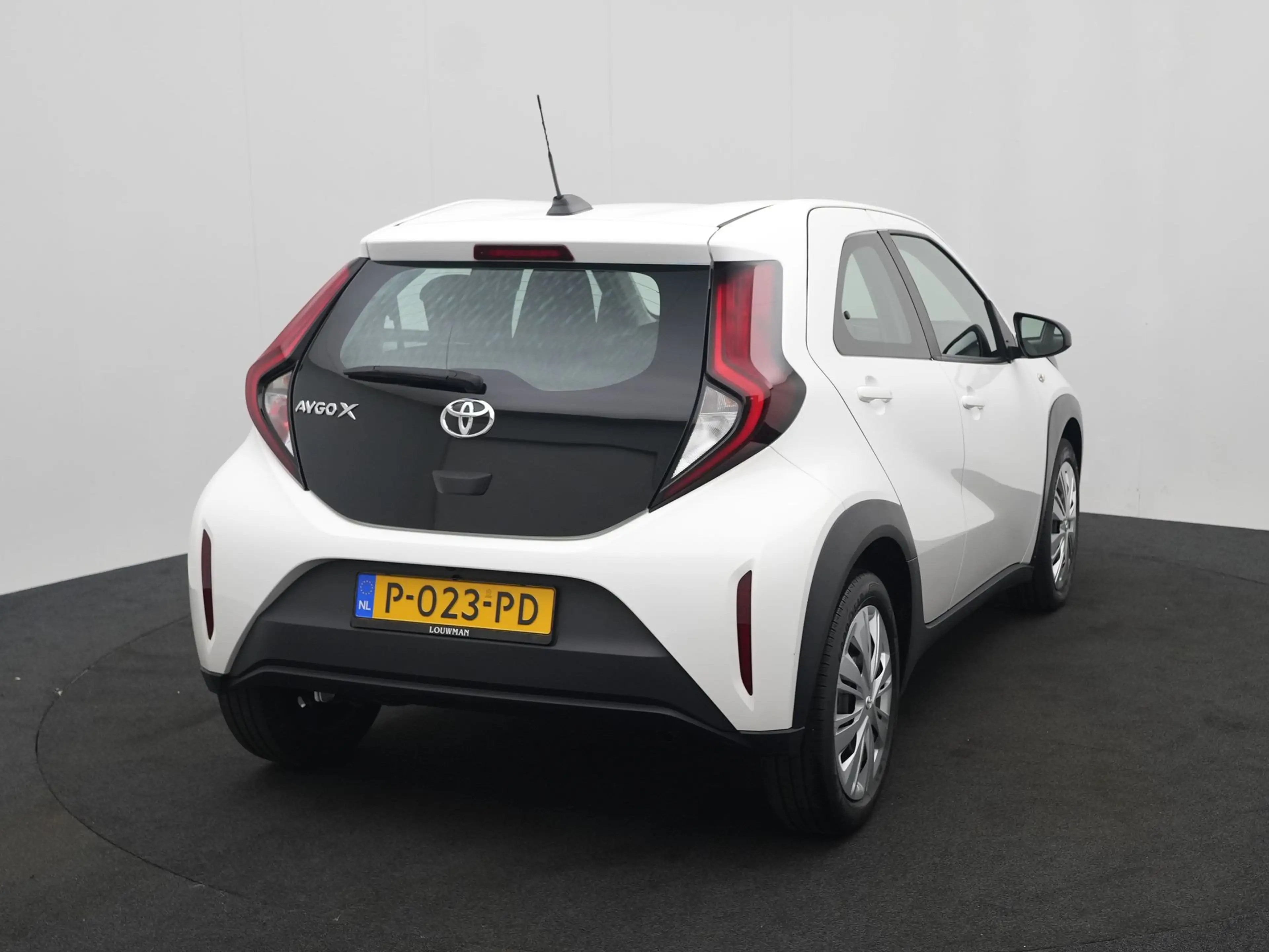 Toyota Aygo X 1.0 VVT-i S-CVT Play | NL Auto | Dealer Onderhoude — photo 13
