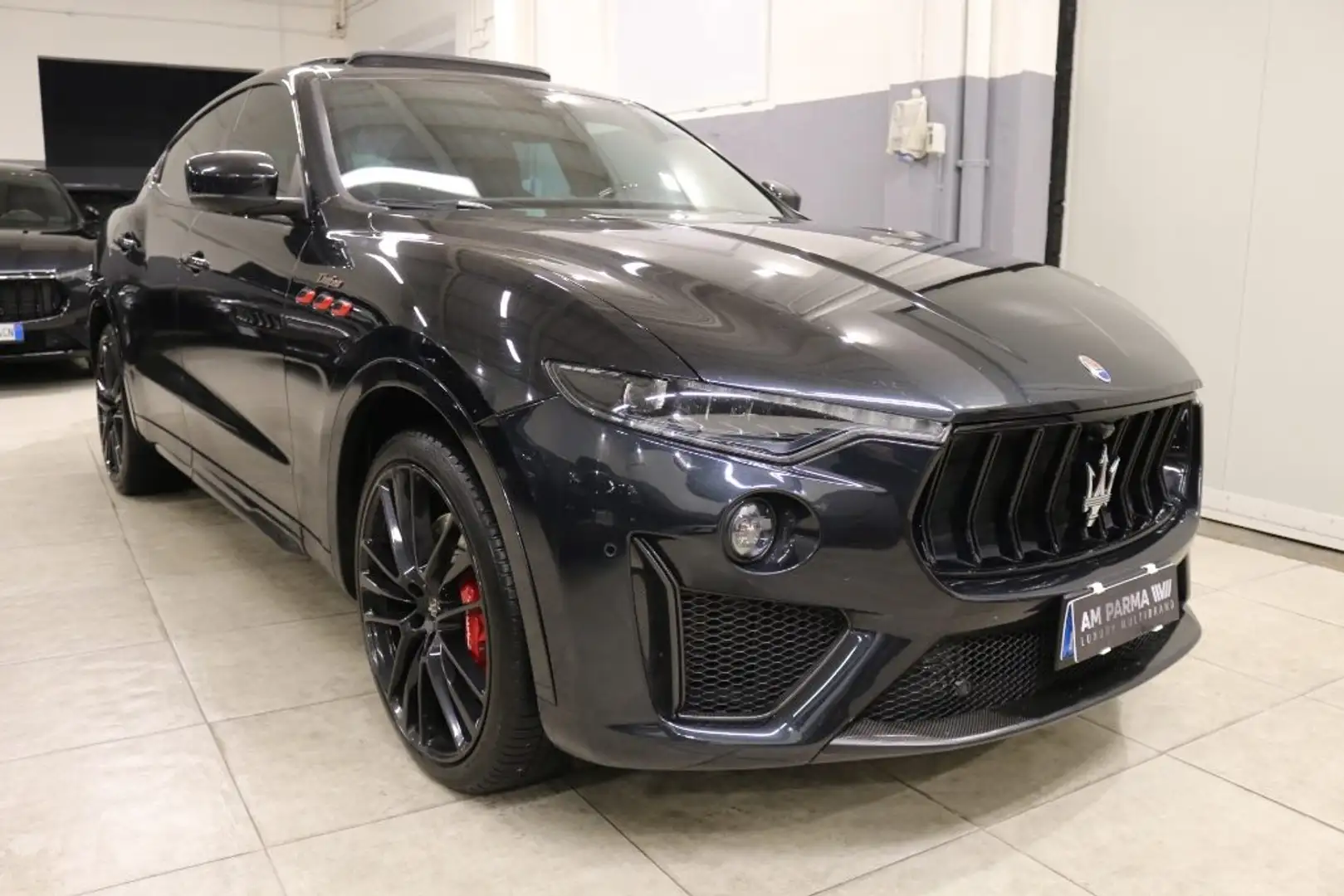 Maserati Levante V8 580 CV AWD Trofeo KM CERTIFICATI CASA MADRE Schwarz - 1