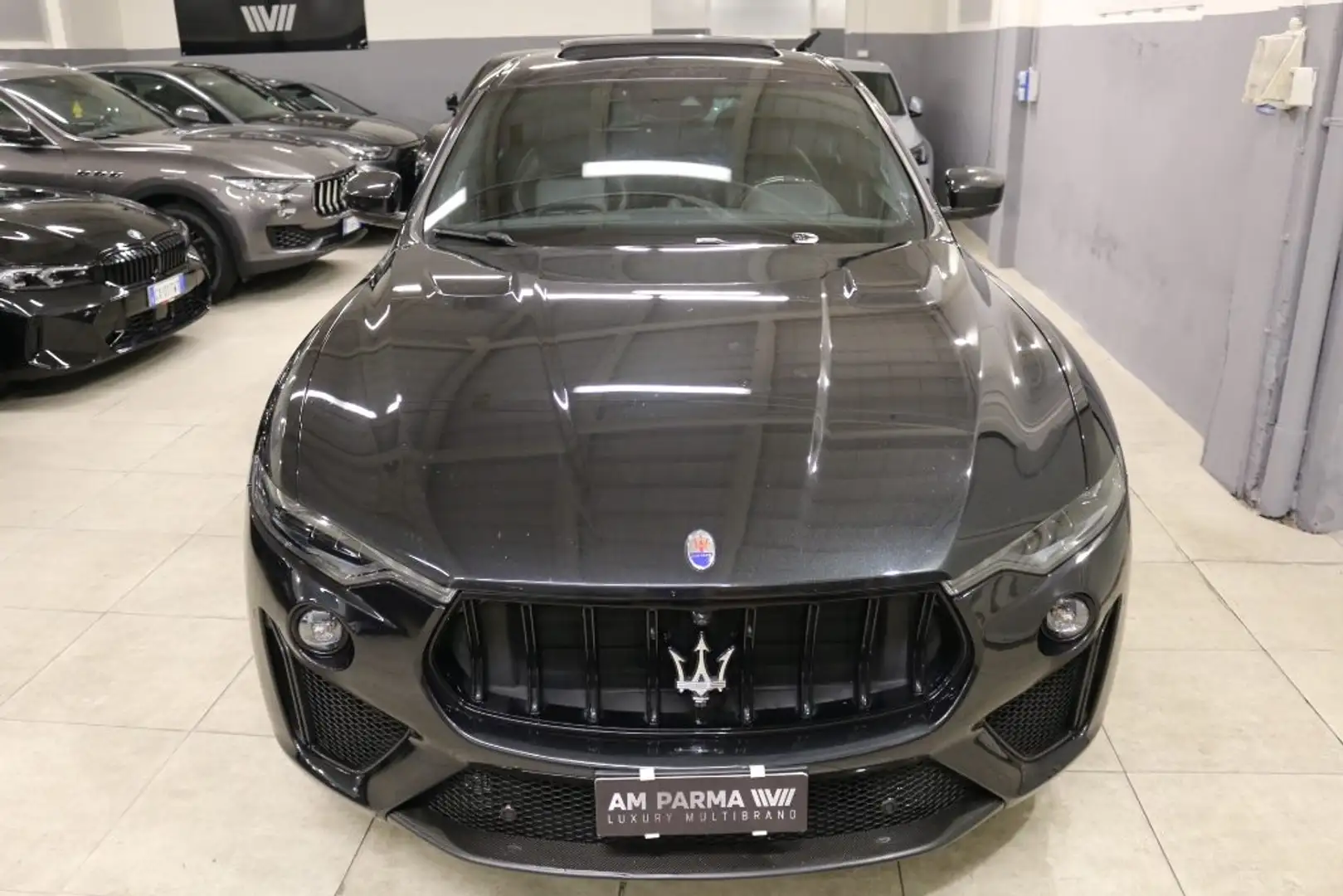 Maserati Levante V8 580 CV AWD Trofeo KM CERTIFICATI CASA MADRE Schwarz - 2