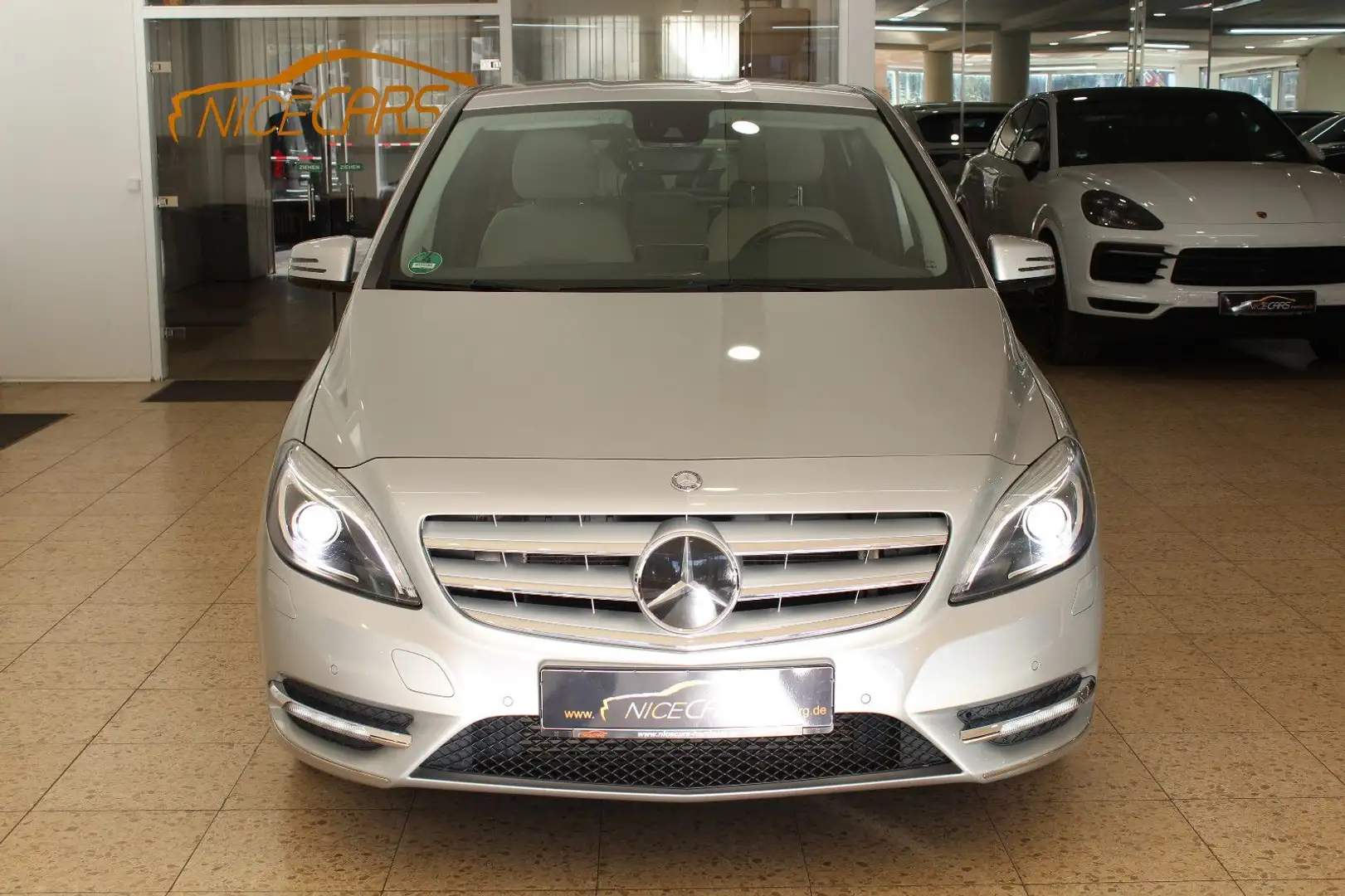 Mercedes-Benz B 200 "LED"Navi"Memory"ACC"TotWinkel"8x Breifung" Plateado - 2