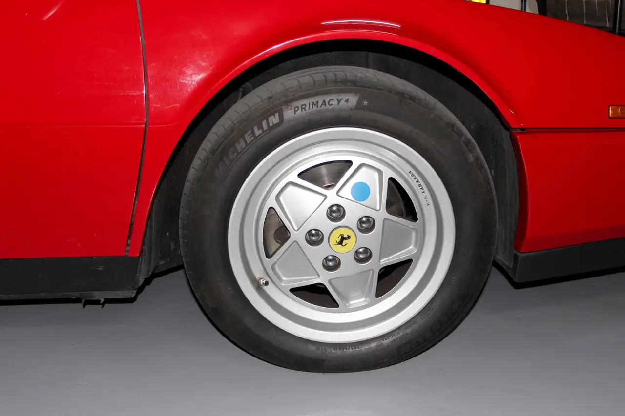 Ferrari Mondial 3.2, Tipo F105C. con ABS, foto 7