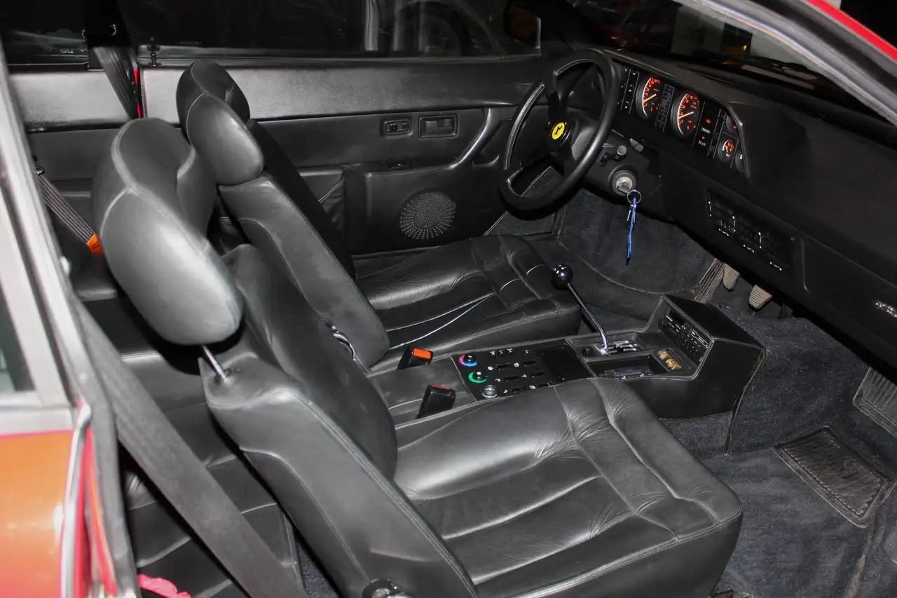 Ferrari Mondial 3.2, Tipo F105C. con ABS, foto 10