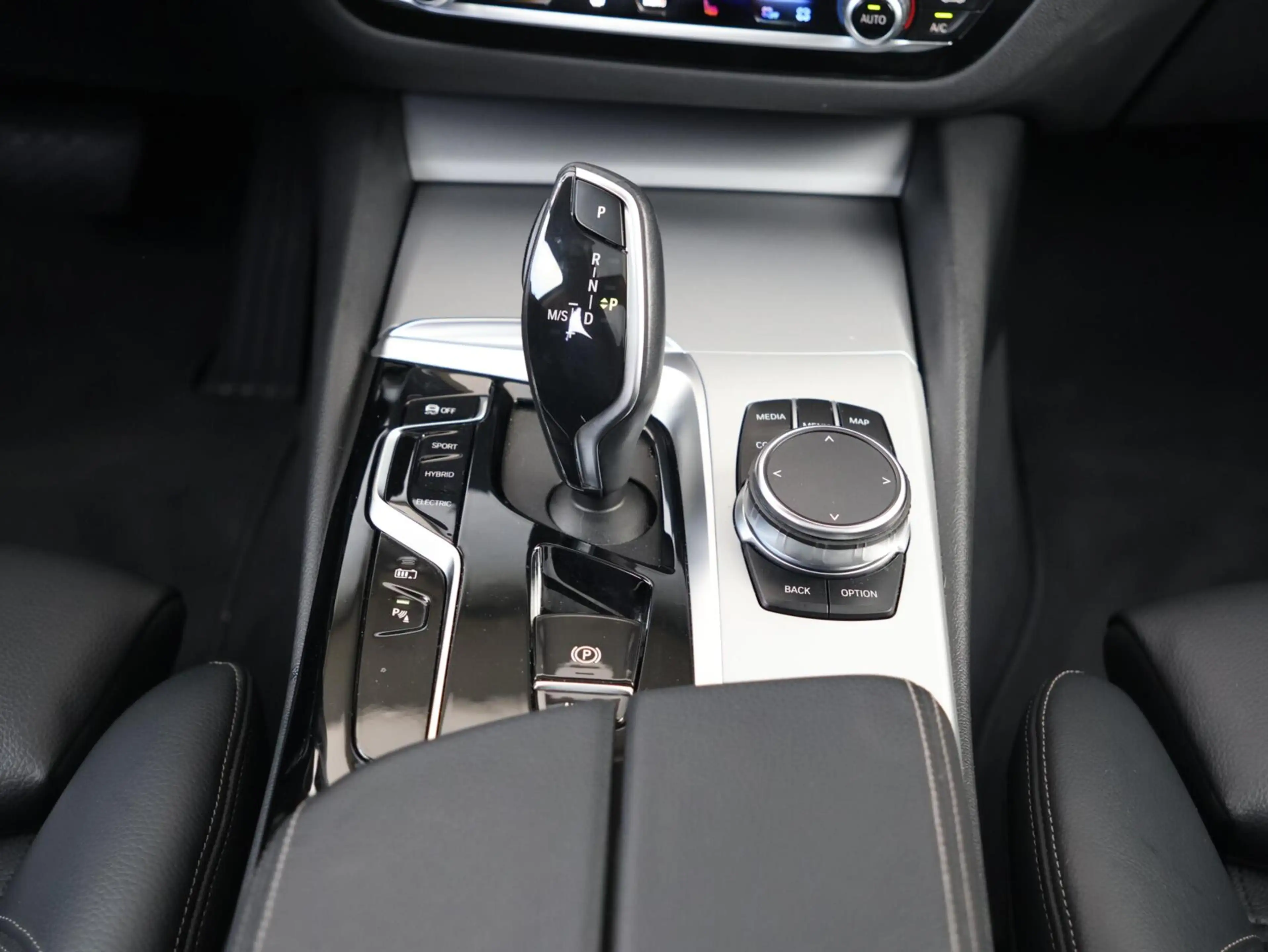BMW 530 5-serie Touring 530e Business Edition Plus SOH 95, — photo 45