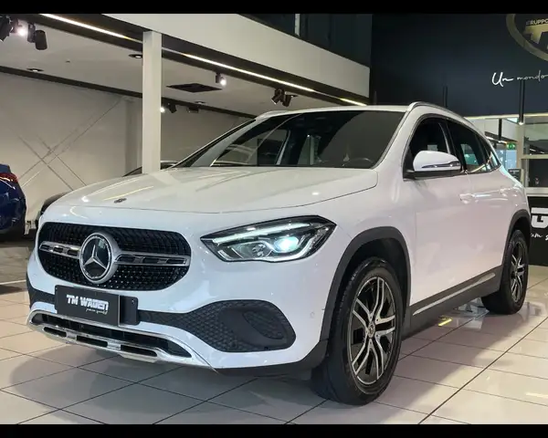 Mercedes-Benz GLA 200 GLA (H247) - GLA 200 d Automatic Executive