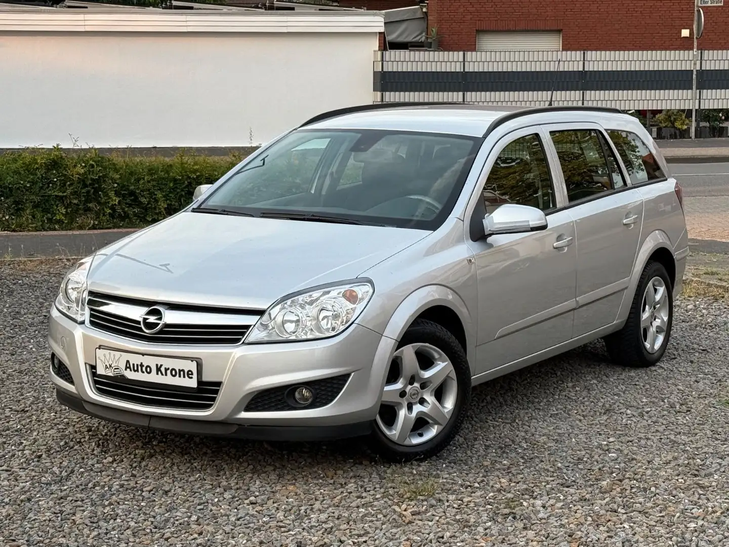 Opel Astra H 1.6 Caravan CATCH ME Now PDC Garantie Silber - 1