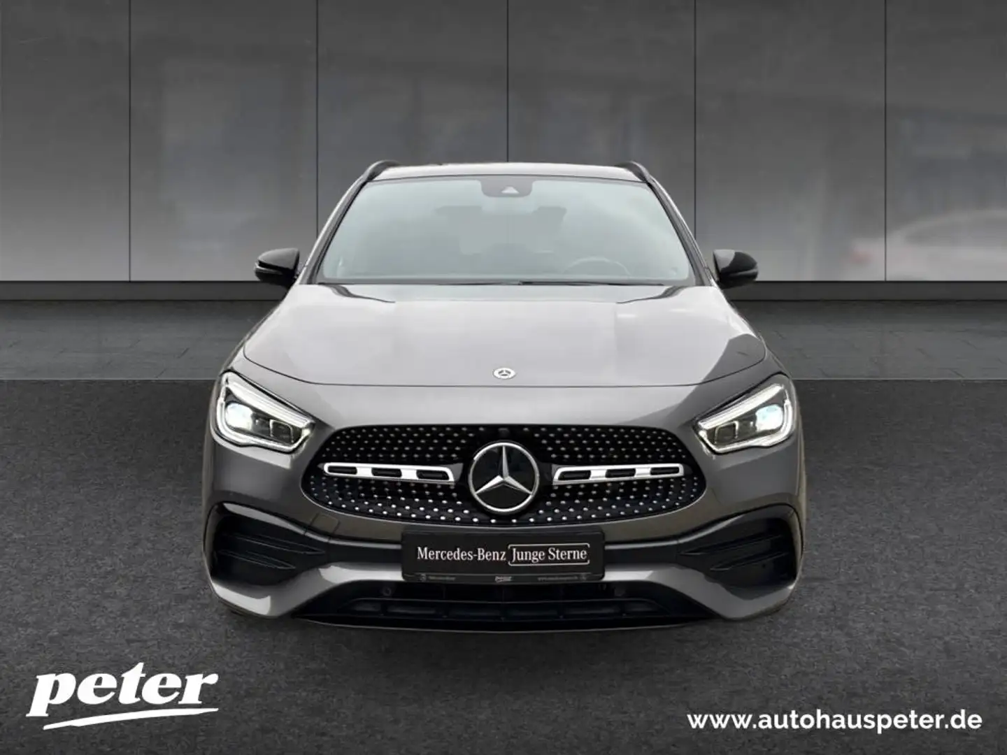 Mercedes-Benz GLA 200 AMG+MBUX+MBeam+Night+Ambiente+LED+Pano Grau - 2