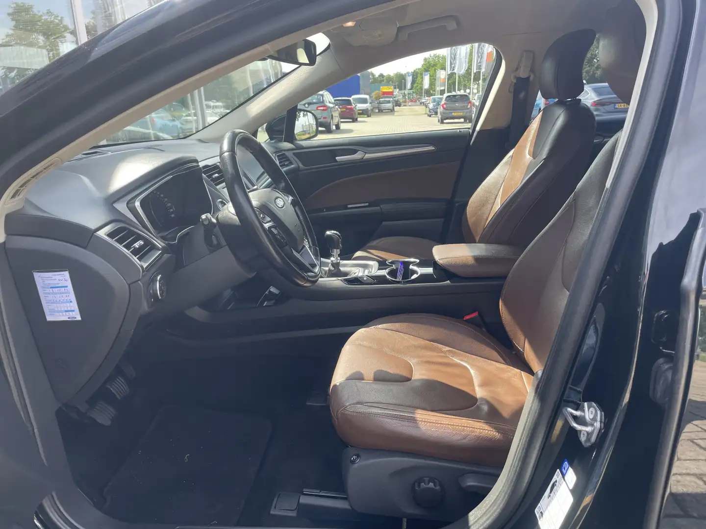 Ford Mondeo Wagon 1.5 TDCi Titanium 50% deal 4.975,- ACTIE Tre Чёрный - 2
