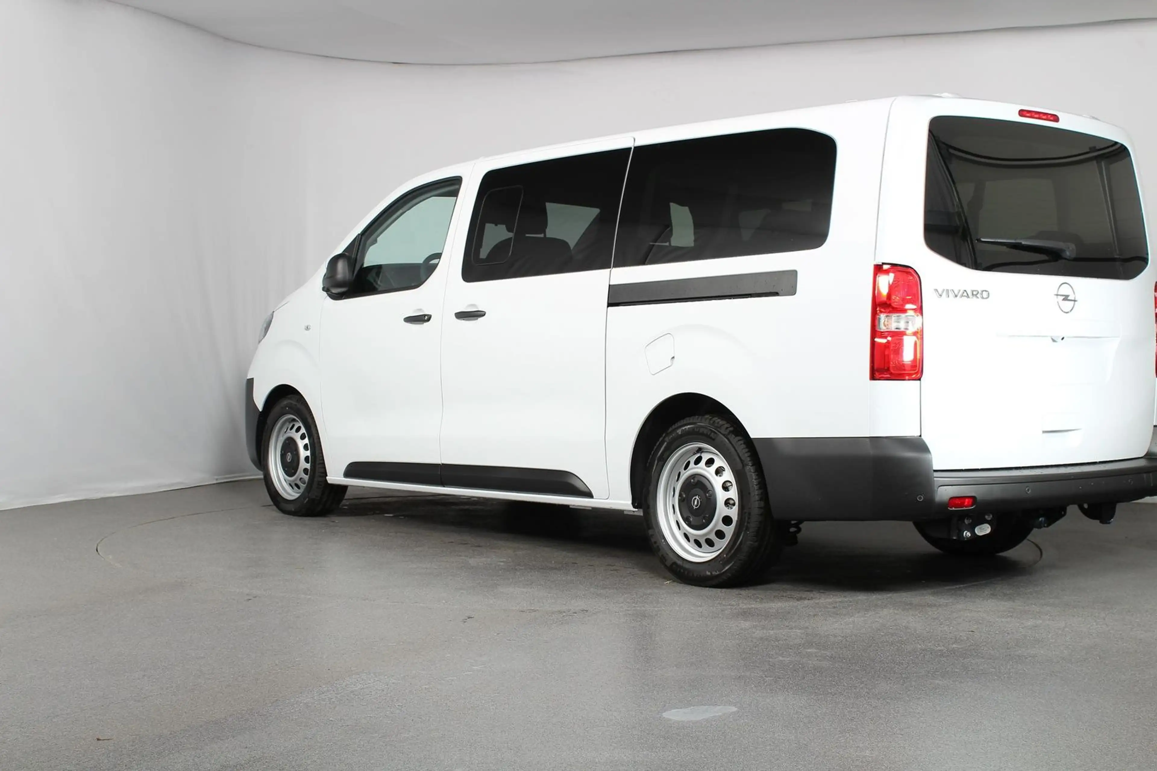 Opel Vivaro Kombi XL AHK|RFK|LED|Navi|Klima|PDC — photo 3