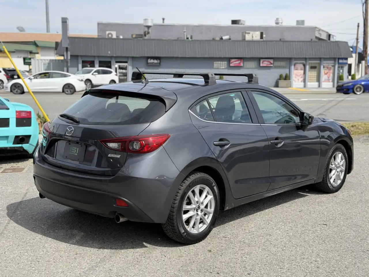 Mazda 3 снимка Mazda 3