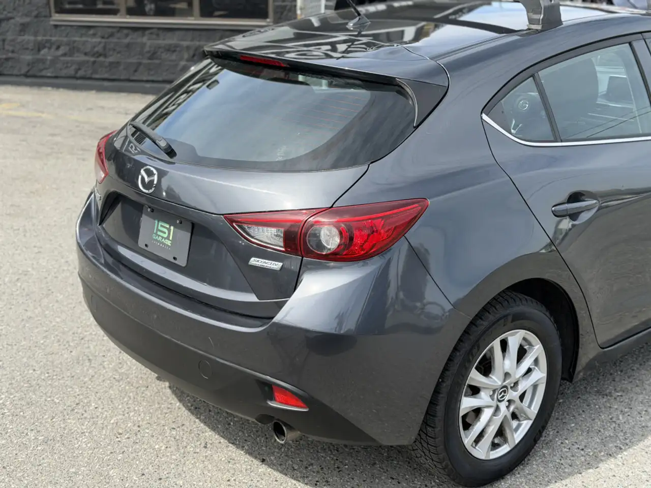 Mazda 3 снимка Mazda 3