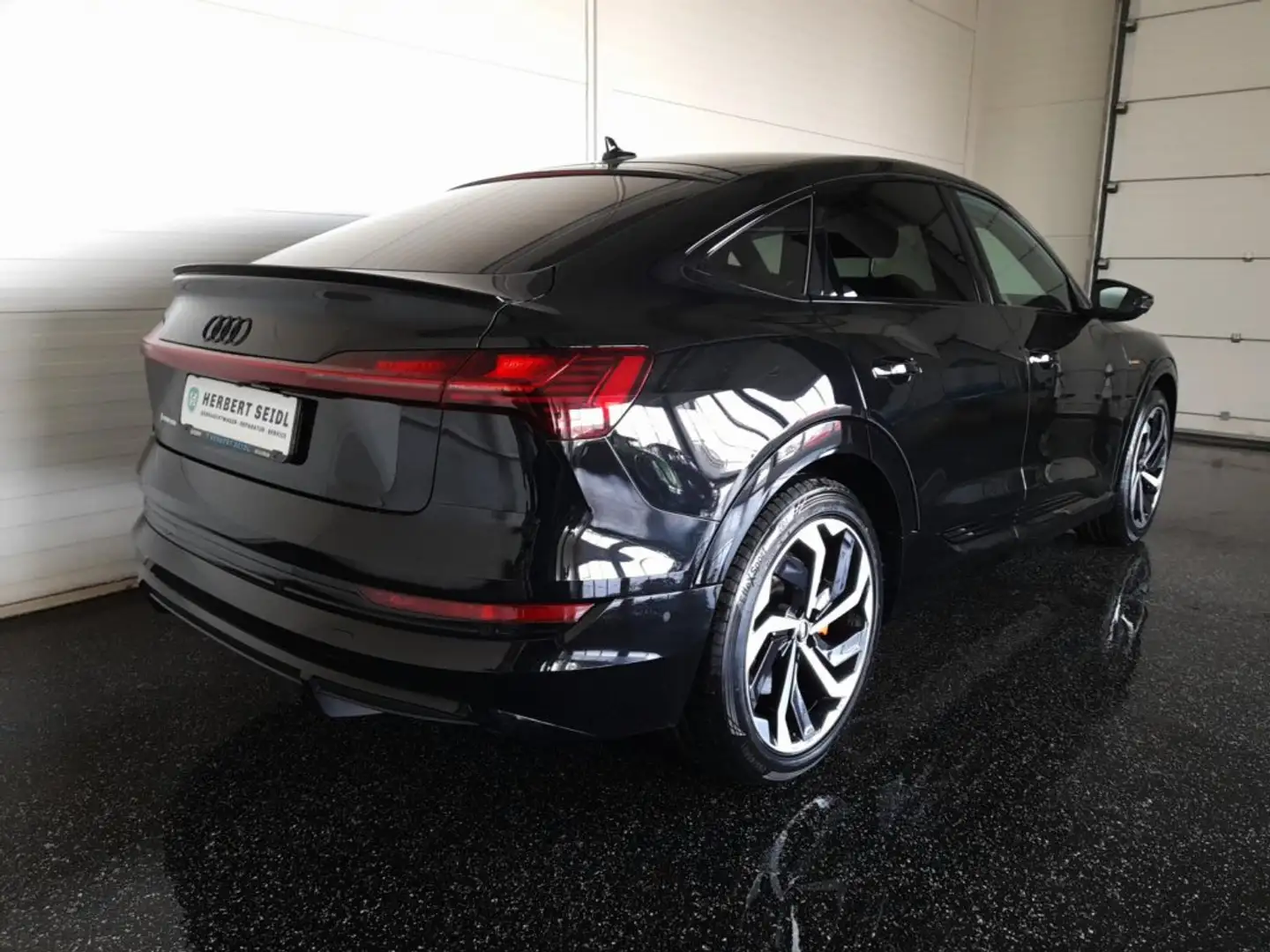 Audi e-tron SB 50 quattro S-LINE BLACK *NP: € 92.207,- / 21 ZOLL / MATRIX-LED / MEMORY SPORTSITZE / BANG & OLUFSEN* Schwarz - 2