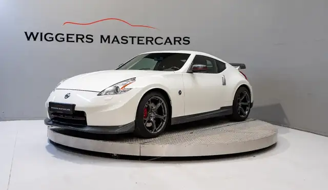 Nissan 370Z 3.7 V6 24V NISMO 344 PK Nr.313, Keyless, Bose soun