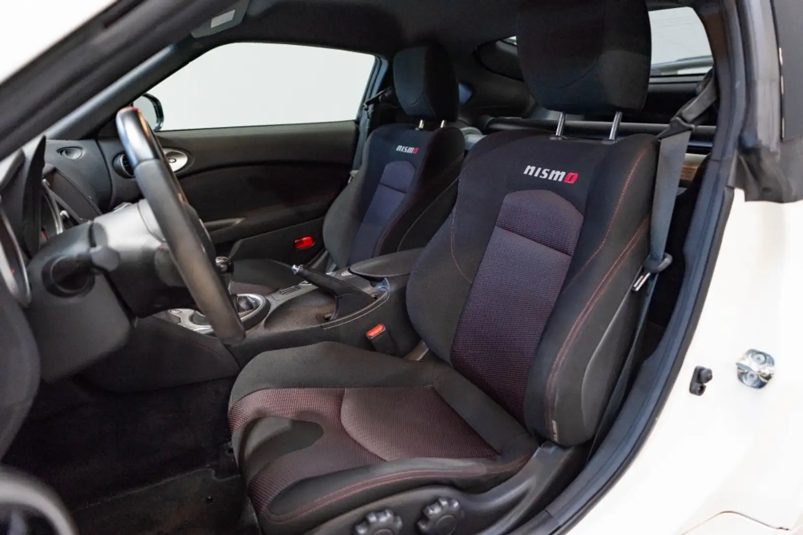Nissan 370Z 3.7 V6 24V NISMO 344 PK Nr.34/313, Keyless, Bose s Blanc - 2